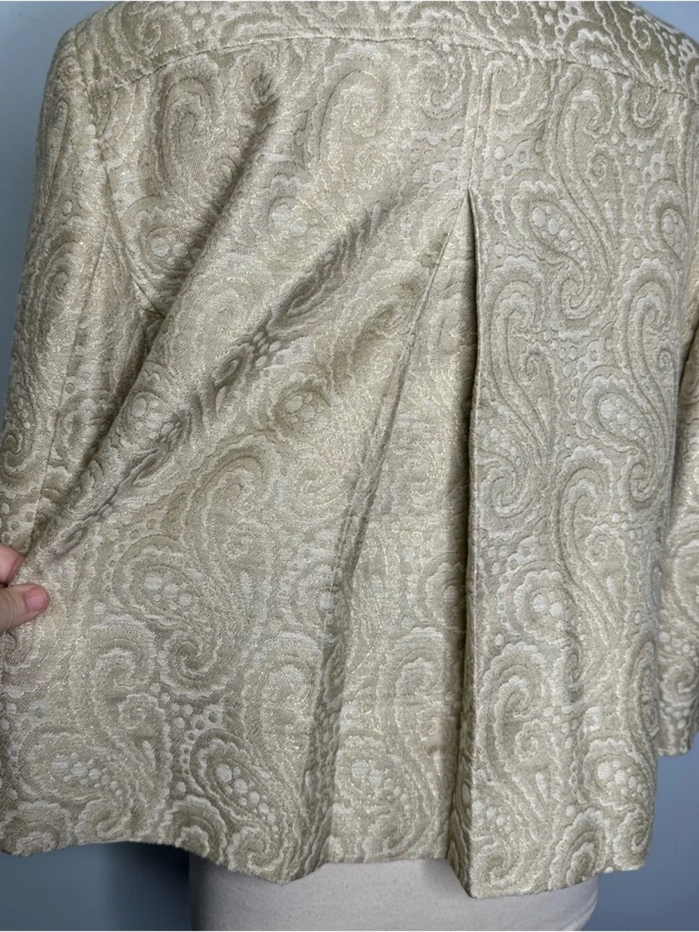 Talbots Women’s Gold Brocade Paisley Swing Crop Jacket Blazer Size 14 BNWOT! - Picture 8 of 11